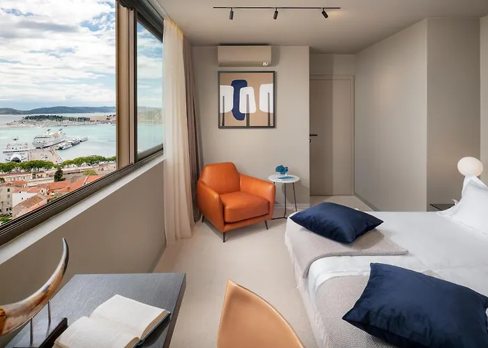 Royal Suites-sky 4* Split