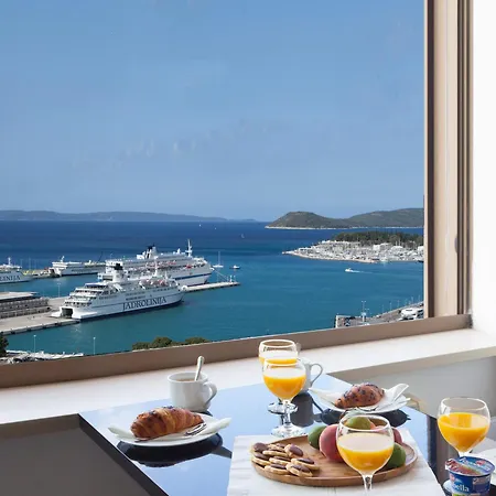 Royal Suites-sky Maison d'hôtes