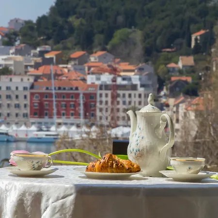 Royal Suites-sky Maison d'hôtes 4*