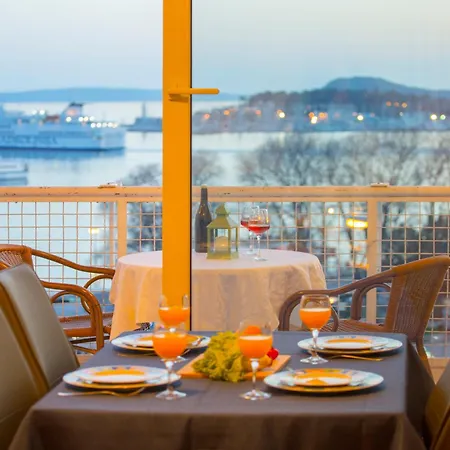 Royal Suites-sky Maison d'hôtes Split