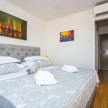 Casa de hóspedes Royal Suites-sky