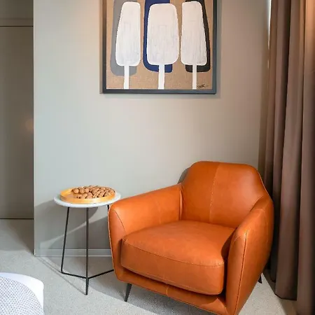 Royal Suites-sky 4*