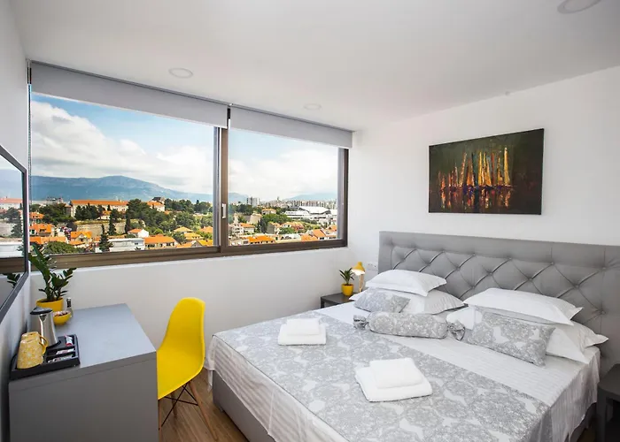 Royal Suites-sky Guest house 4*