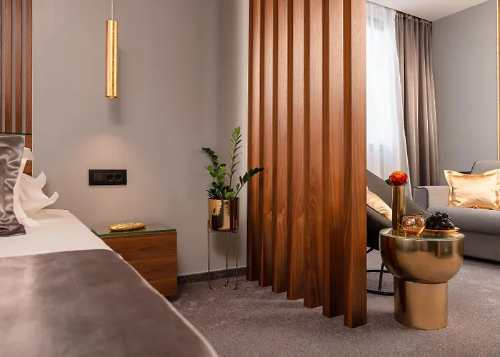 Royal Suites-sky 4* Split