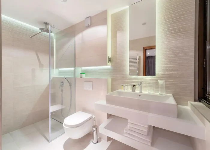 Guest house Royal Suites-sky Split