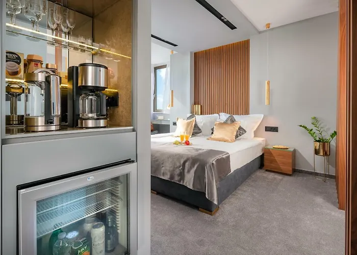 Royal Suites-sky 4* Split