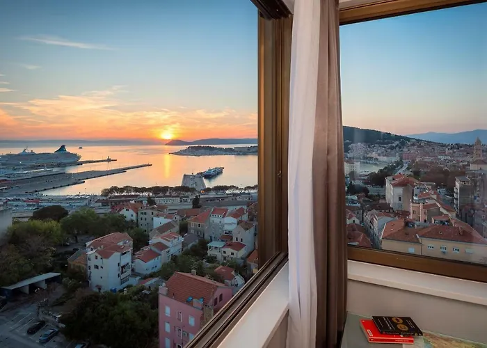 Royal Suites-sky Guest house