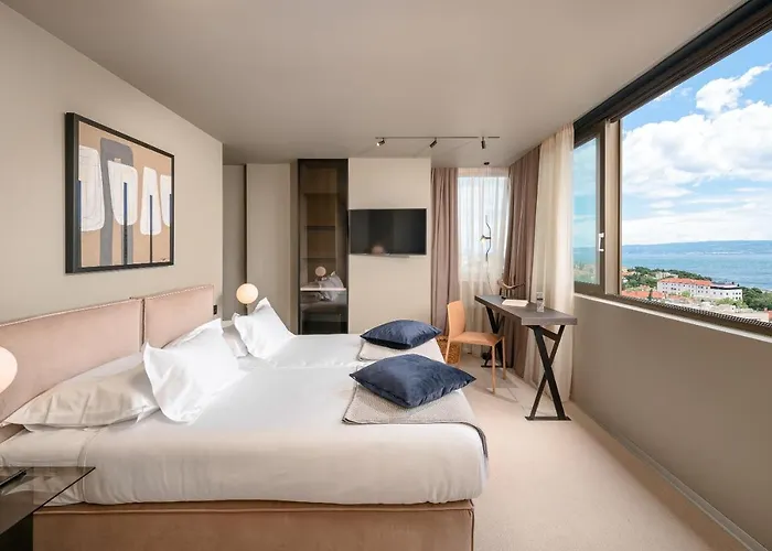 Royal Suites-sky 4* Split