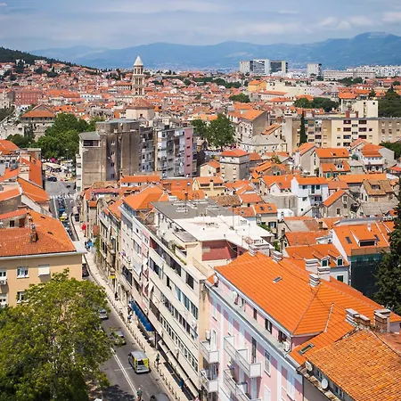 Vendégház Royal Suites-sky