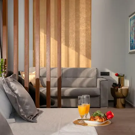 Royal Suites-sky 4* Σπλιτ