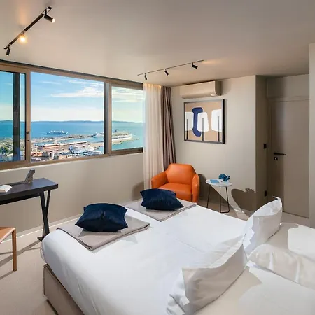 Πανσιόν Royal Suites-sky Σπλιτ