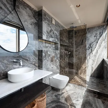 Royal Suites-sky Πανσιόν Σπλιτ